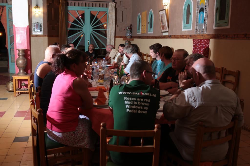 Fibule Du Draa Kasbah D'hôtes Zagora Bagian luar foto