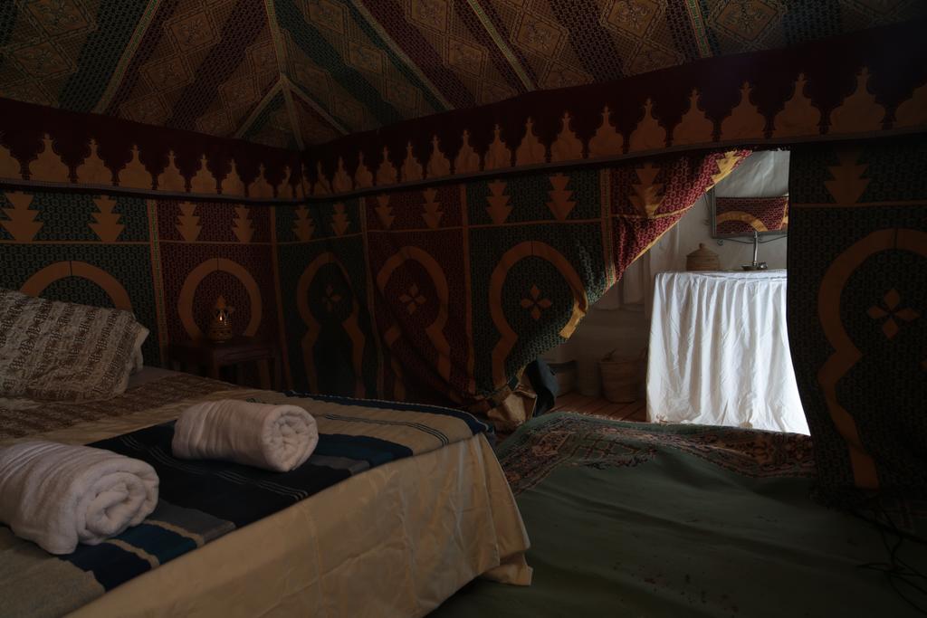 Fibule Du Draa Kasbah D'hôtes Zagora Bagian luar foto