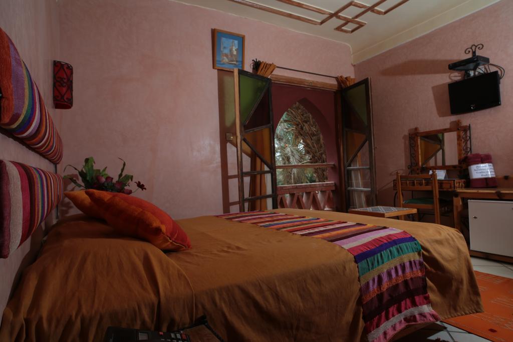 Fibule Du Draa Kasbah D'hôtes Bed & Breakfast Zagora Bagian luar foto