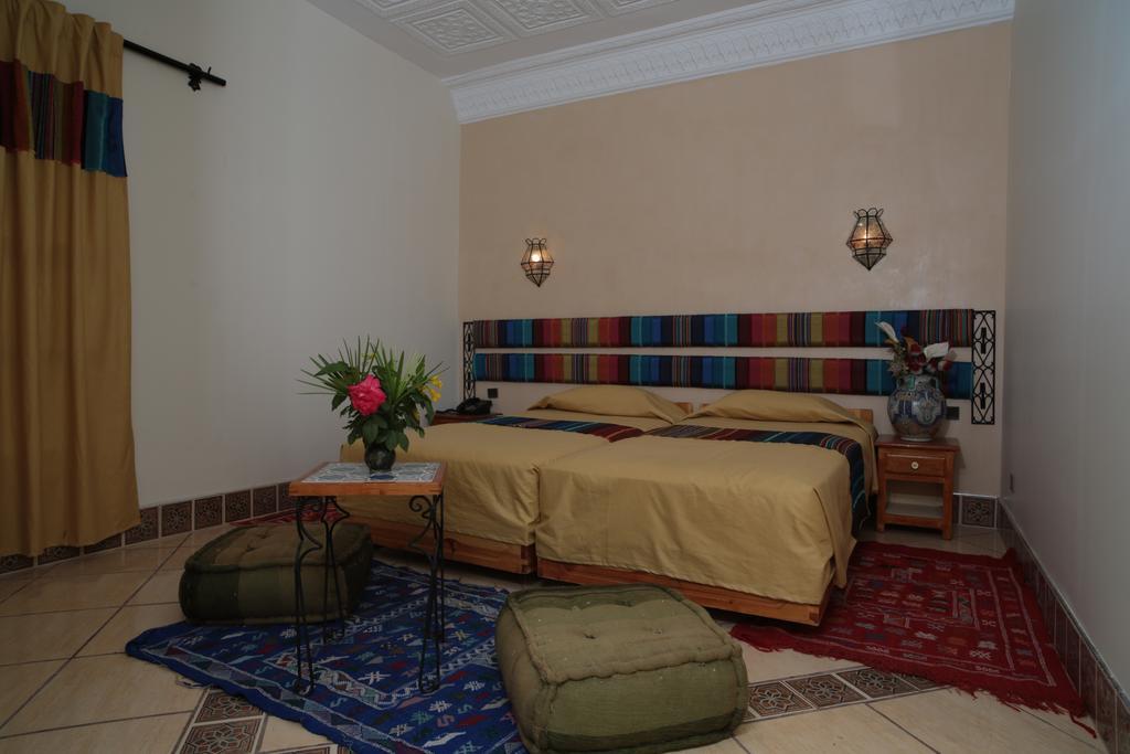 Fibule Du Draa Kasbah D'hôtes Zagora Bagian luar foto