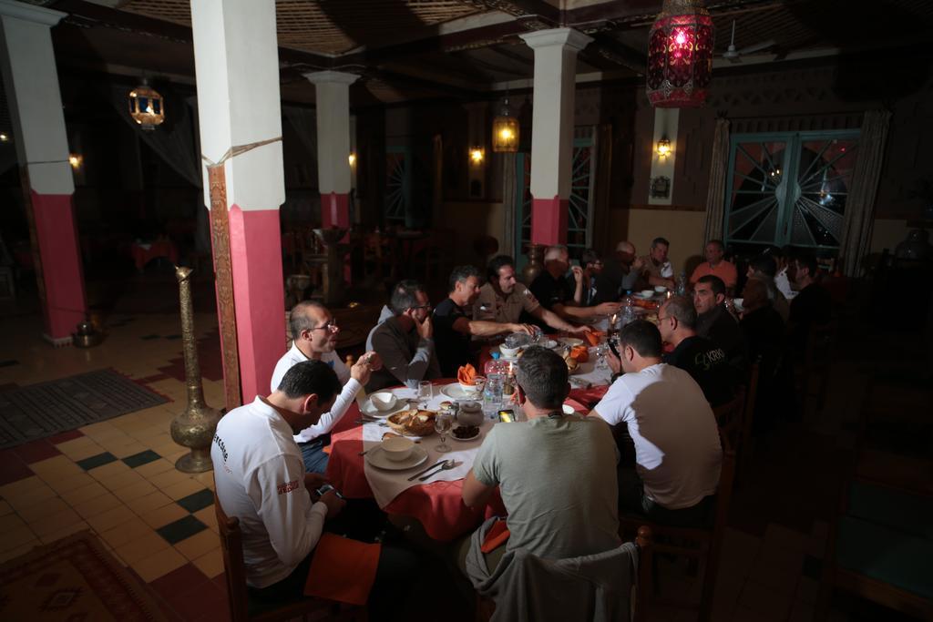 Fibule Du Draa Kasbah D'hôtes Zagora Bagian luar foto